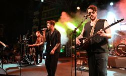 İkilem grubu Kemer'de konser verdi