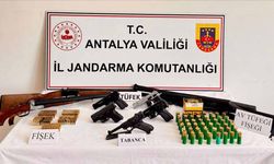 Serik'te ruhsatsız silah operasyonu
