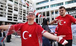 Engelli bireylere davullu-zurnalı uğurlama