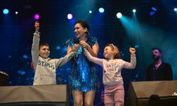 Şevval Sam’dan Kumluca’da unutulmaz gece