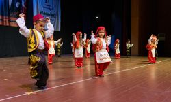 Miniklerin mezuniyet coşkusu