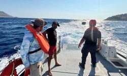 Teknedeki 2 kişi kurtarıldı
