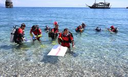 Kemer'de deniz temizliği yapıldı
