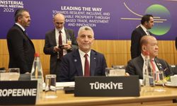 Ticaret Bakanı Bolat, Fransa’da