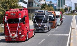 Son model TIR'larla düğün konvoyu