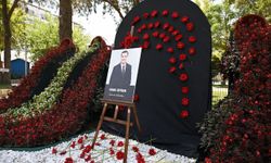 Kemer'de Başkan Zeyrek için anma alanı