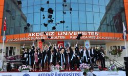 Kumluca MYO'da mezuniyet töreni