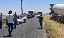 Beton mikseri ile otomobil çapıştı: 2 ölü, 1 yaralı