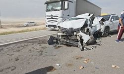 Kum fırtınasında 5 araç çarpıştı