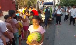 10 ton karpuzu bedava dağıttı