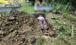 Kendi mezarını kazdı