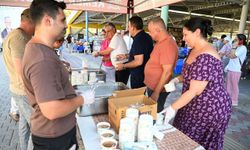 Çamyuva’da aşure ikramı