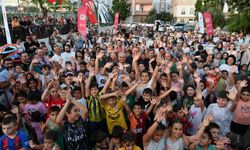 'Sahne Kepez' Ahatlı Mahallesi'nden başladı