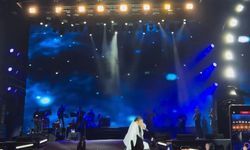 Bayhan şarkı söylerken kaza geçirdi