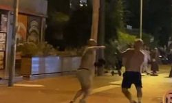 Alanya'da turistlerin kavgası kamerada