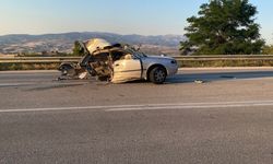 Minibüsle otomobil çarpıştı: 11 yaralı