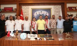 Başpehlivanlardan Başkan Kumbul'a ziyaret