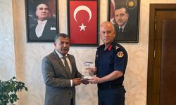 Jandarma komutanından SGK müdürüne ziyaret