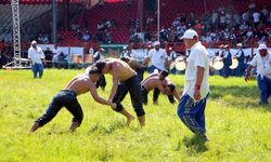 Kırkpınar'da ikinci gün karşılaşmaları başladı