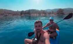 Kürek sörfü yaparken suya düştü