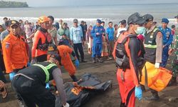 Feribot battı: 4 ölü, 31 kayıp