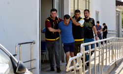 Para vermediği için annesini öldürdü