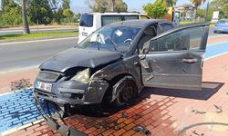 Takla atan araçtan yara almadan çıktı