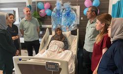 53 yaşında ikiz bebek dünyaya getirdi