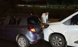 Zincirleme kazada 16 araç birbirine girdi