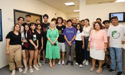 AÜ'ye 9 bin yeni öğrenci