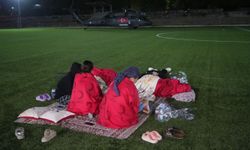 Balıkesir'de vatandaş geceyi dışarıda geçirdi