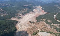 Baraj tamamen kurudu