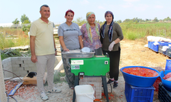 Büyükşehir'den salça yapma makinesi