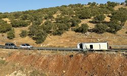 Diyarbakır'da feci kaza: 1 ölü, 15 yaralı