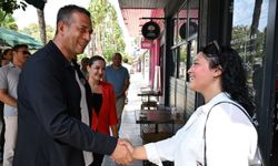 Başkan Vekili Özdemir, CHP heyetiyle esnafı ziyaret etti