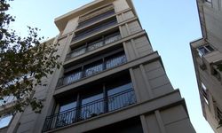 Profesör evinde ölü bulundu