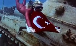 Şahika Ercümen'den Zafer Bayramı'na özel dalış