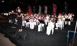 Kemer'de ikinci konser