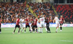 Aslan sezona galibiyetle başladı