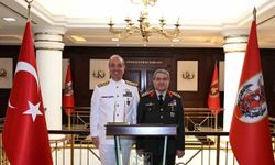 Bayraktaroğlu, kuvvet komutanlarını kabul etti