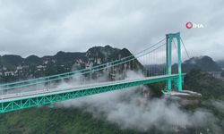 Dünyanın en yüksek köprüsü trafiğe açıldı