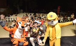 Çocuklar 'Sahne Kepez' ile doyasıya eğlendi