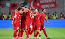 A Milliler açılışı 3 puanla yaptı