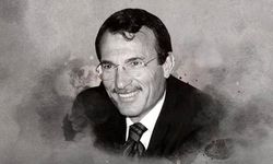 Süper Vali'nin 22. ölüm yıl dönümü