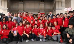 Milli takıma anons sürprizi