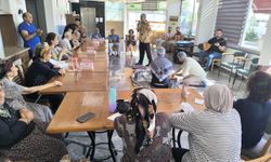 Huzurevi sakinlerine sıra gecesi süprizi