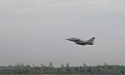 NATO uçakları Ukrayna sınırına sevk edildi