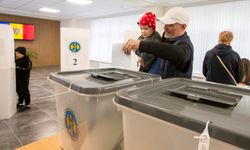 Moldova'da halk sandık başında