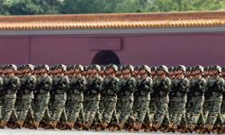 Çin'den gövde gösterisi: Dünya bu görüntüleri konuşuyor