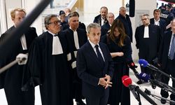 Cumhurbaşkanı için hapis cezası